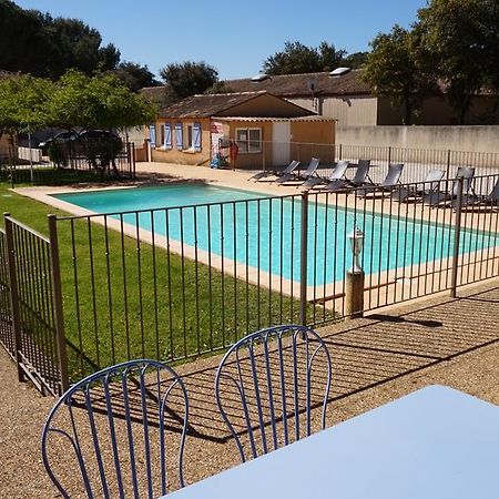 Appartements " Le Clos De La Cerisaie" Castillon-du-Gard Kültér fotó
