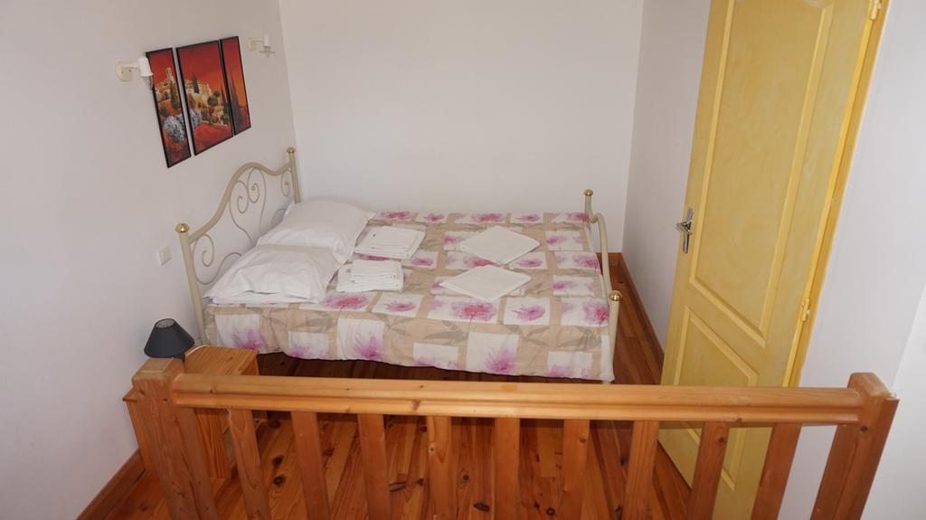 Appartements " Le Clos De La Cerisaie" Castillon-du-Gard Kültér fotó