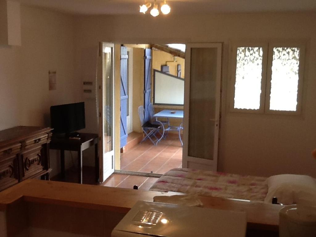 Appartements " Le Clos De La Cerisaie" Castillon-du-Gard Szoba fotó