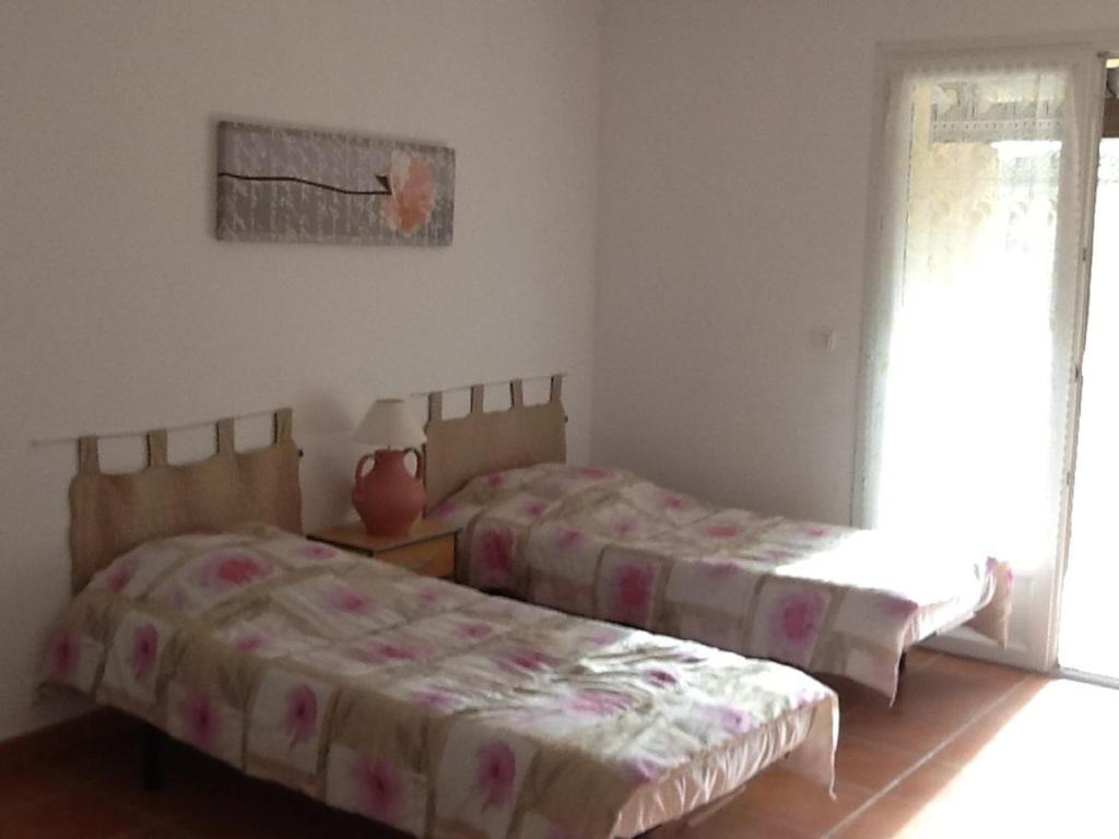Appartements " Le Clos De La Cerisaie" Castillon-du-Gard Szoba fotó